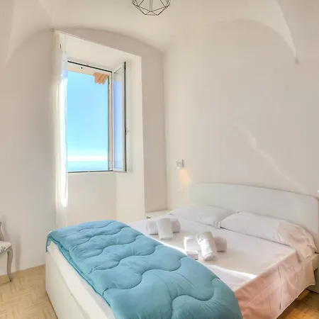La Casa Sulla - On The Beach- Happy Alassio