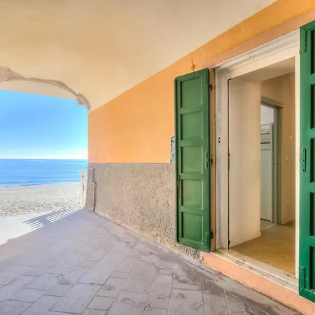 La Casa Sulla - On The Beach- Happy Apartman