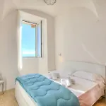 La Casa Sulla - On The Beach- Happy אלסיו