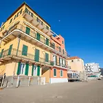 דירה La Casa Sulla - On The Beach- Happy אלסיו